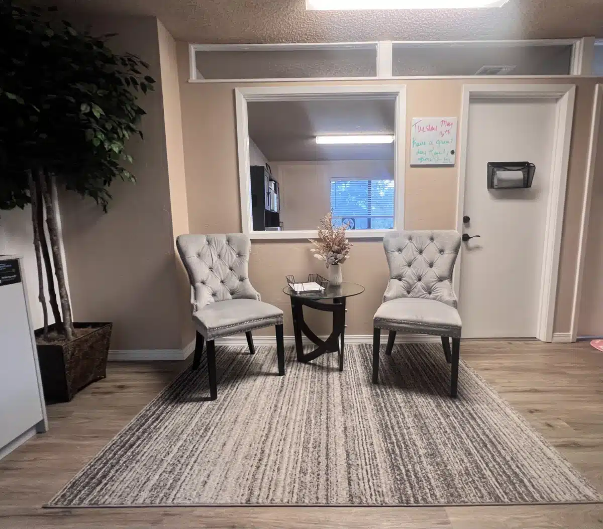 Royal Life Centers - Thumbnail 4