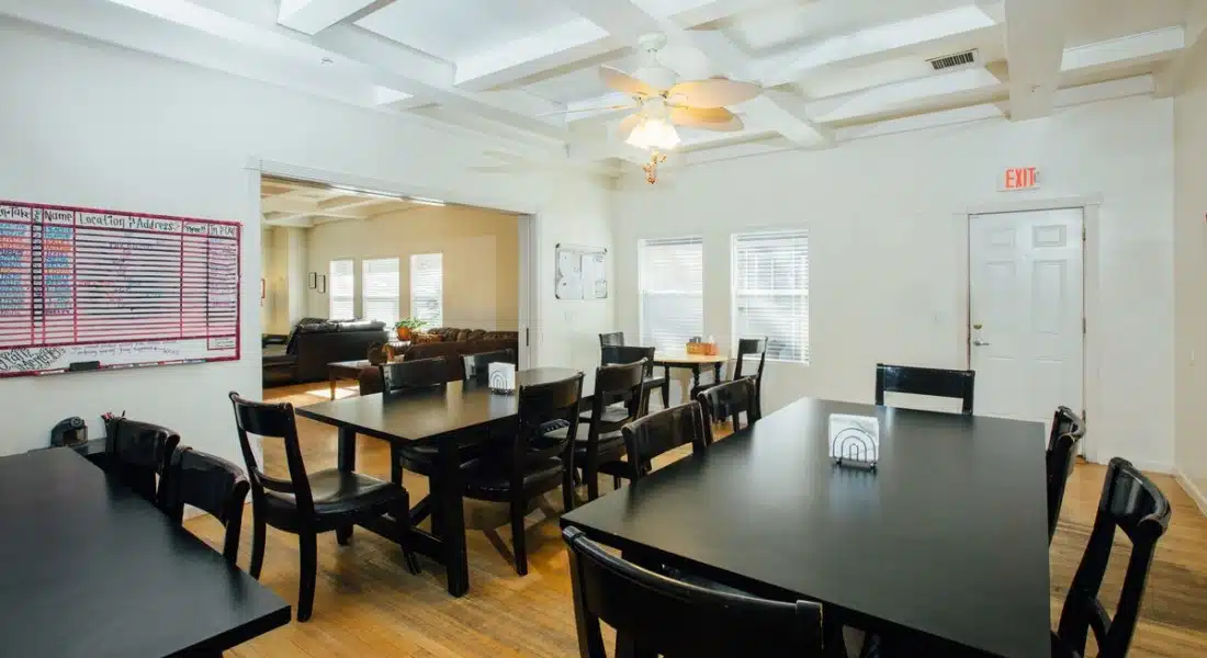 Royal Life Centers - Thumbnail 8